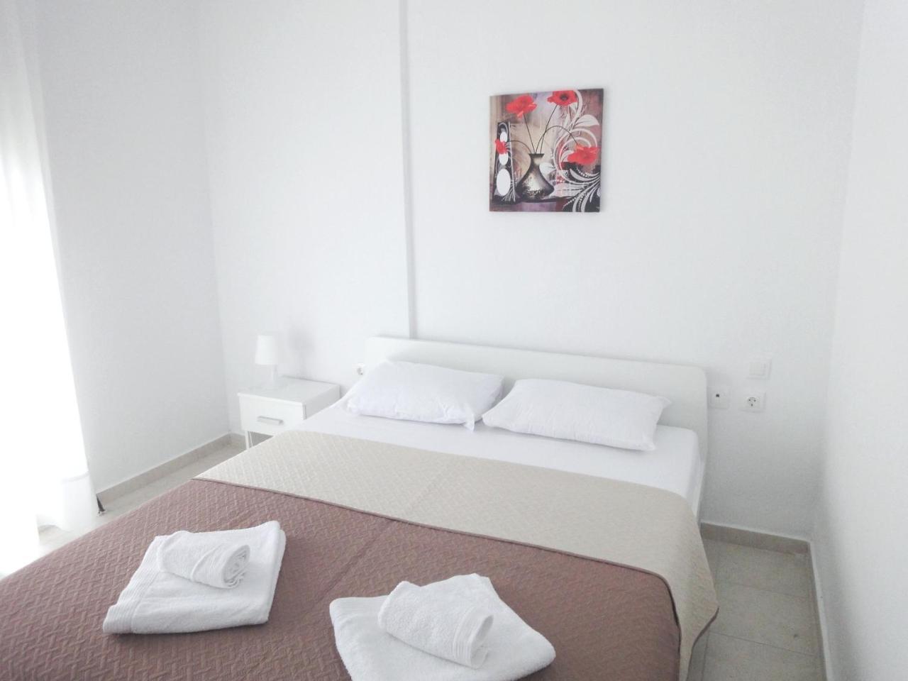 Polychrono Nikos Apartment Eksteriør bilde