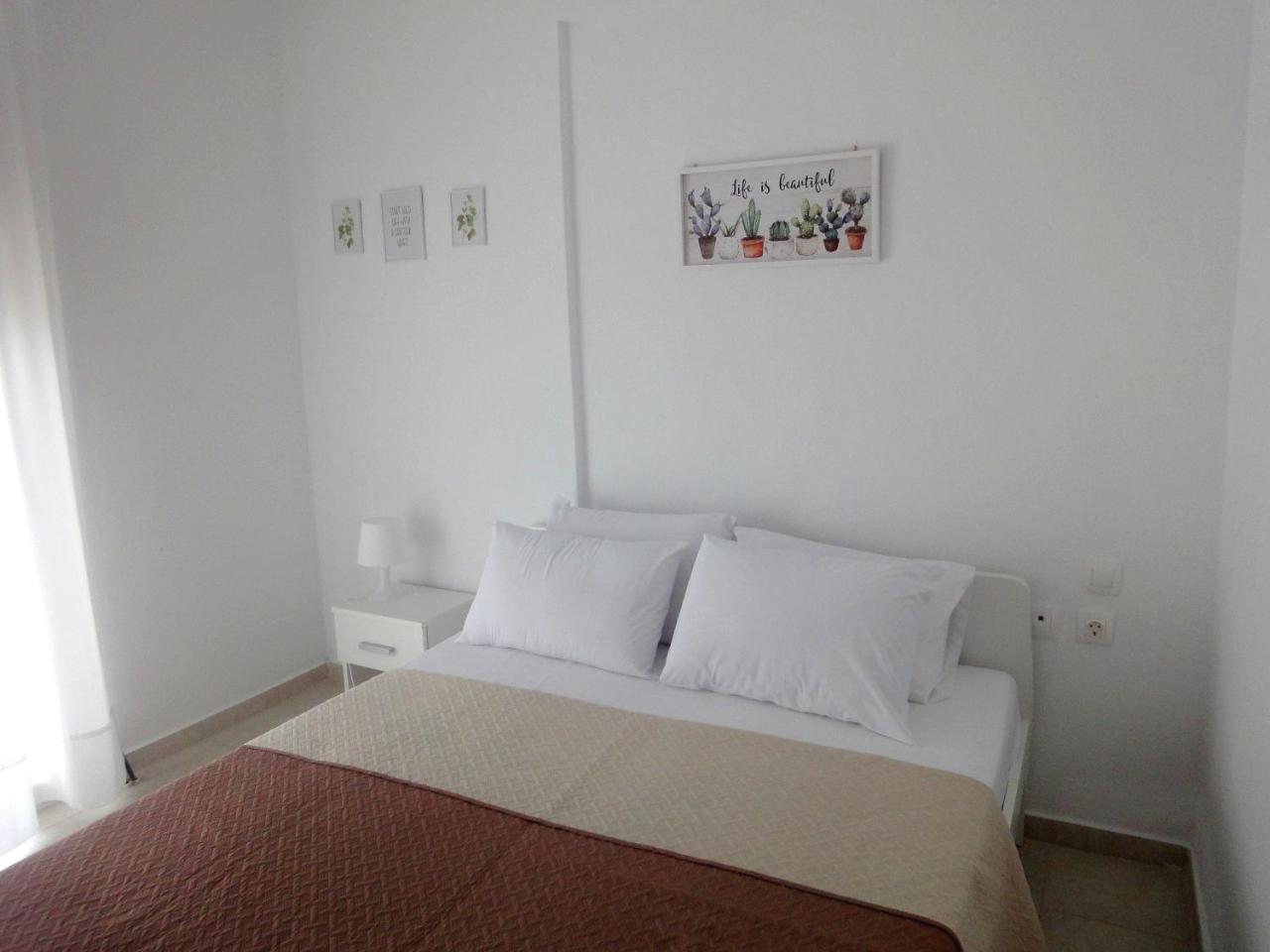 Polychrono Nikos Apartment Eksteriør bilde